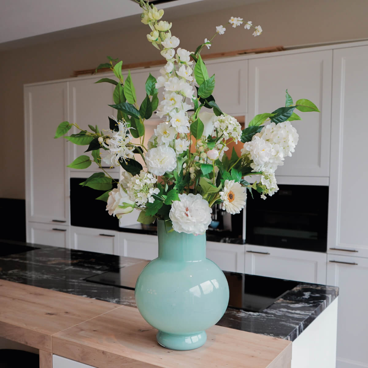 Zijdenboeket White Essence